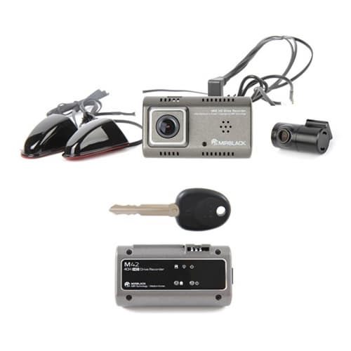 The world-s smallest 4 channel HD Dashcam